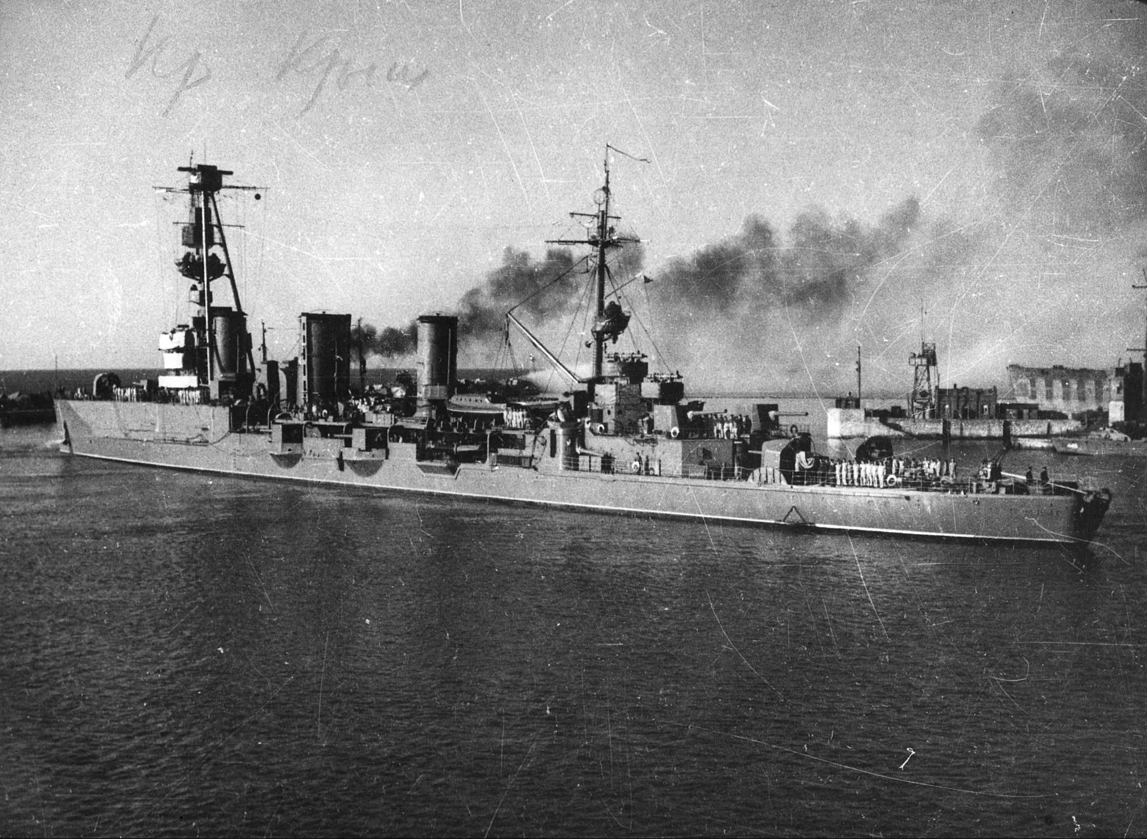 Модели военно-морского музея. бронепалубные крейсера 1-го ранга.