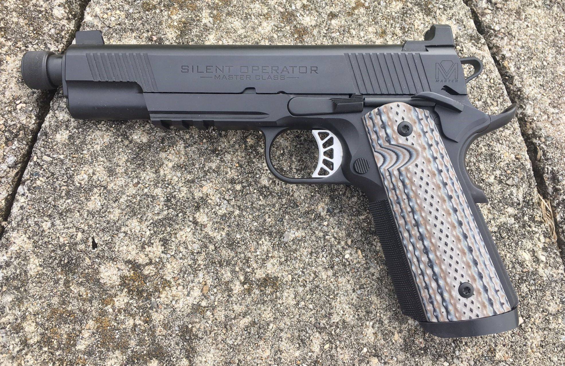 Springfield armory 1911 series - internet movie firearms database - guns in movies, tv and video games
