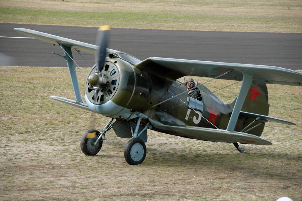 Фиат cr-32 "чирри"
лучший истребитель-биплан между двумя мировыми войнами