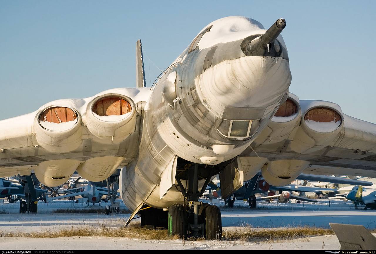 Б-52, бомбардировщик (boeing b-52): описание, технические характеристики, вооружение :: syl.ru
