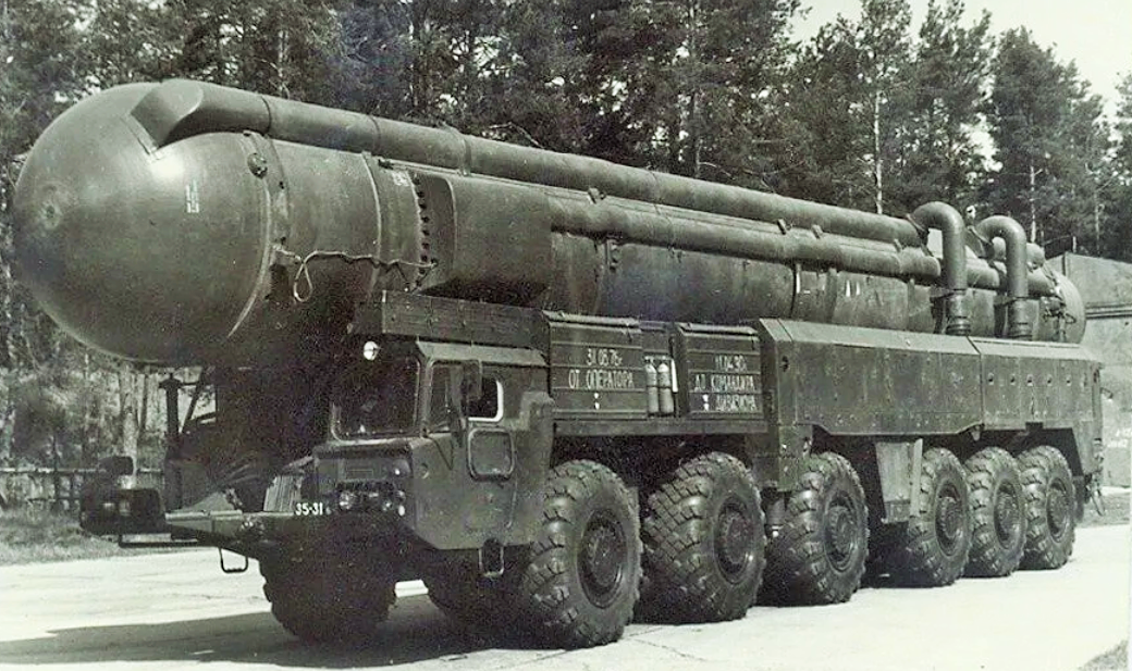 Pipl • 11 марта 1978 года на вооружение принят первый мобильный ракетный комплекс рсд-10 «пионер»
