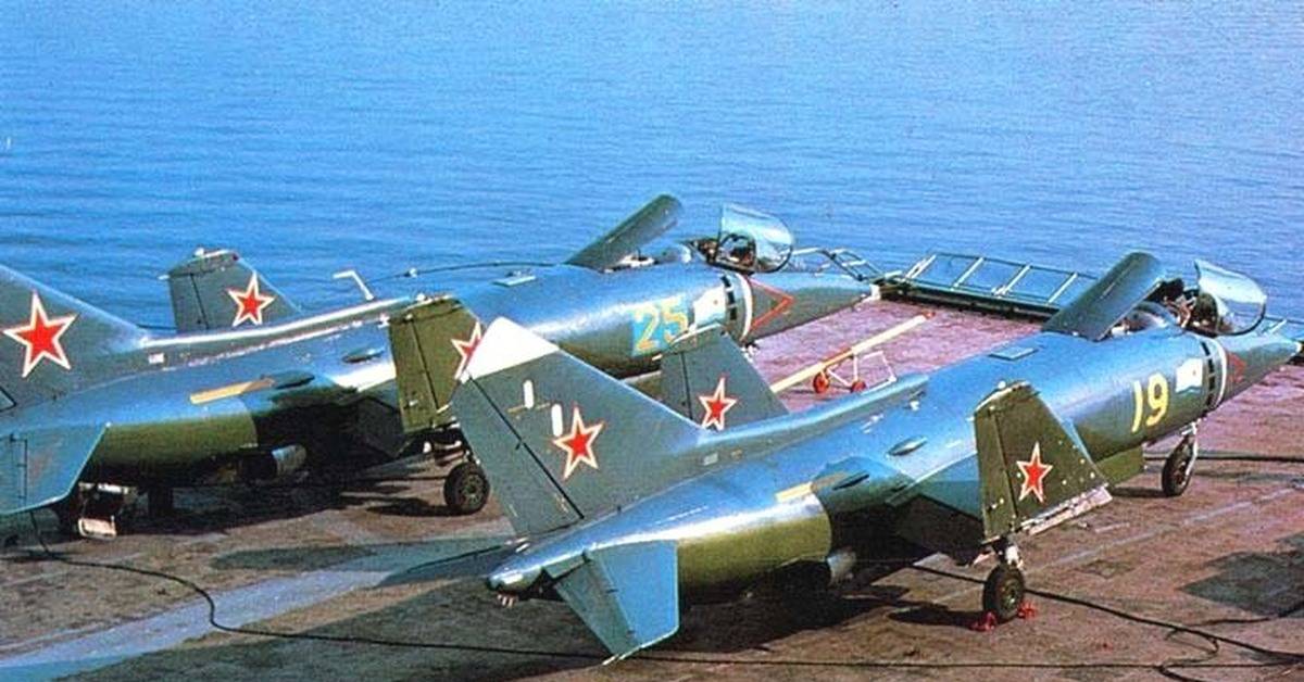 Як-36 — энциклопедия руниверсалис