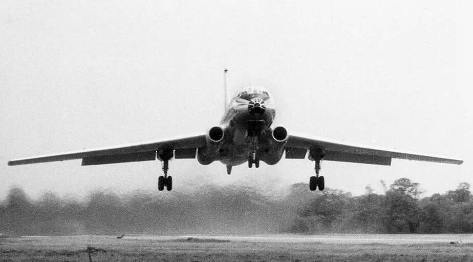 Пассажирский самолет ту-104: технические характеристики