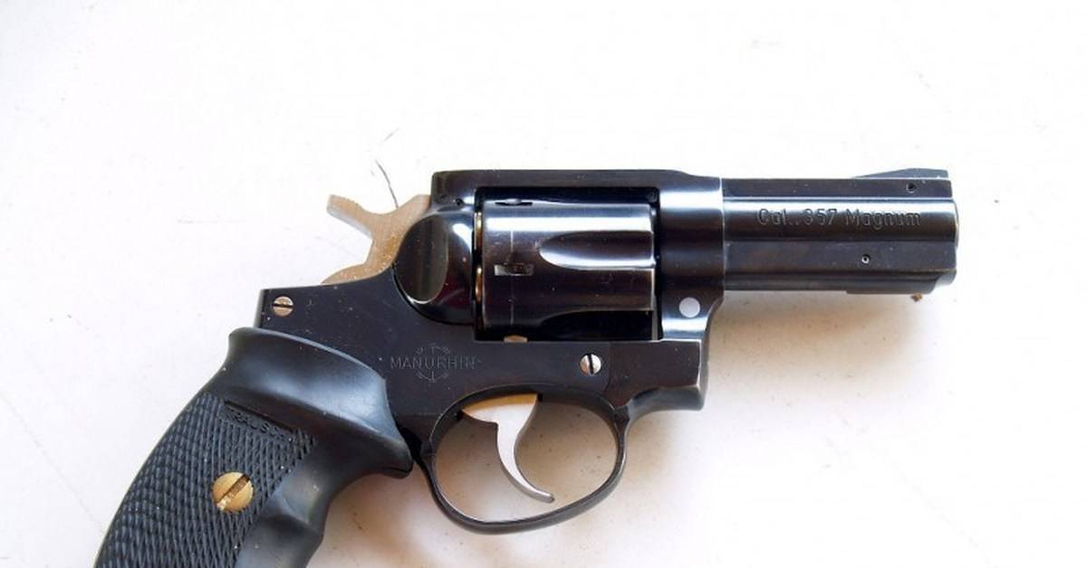Французский красавец- револьвер manurhin. оружие жандармов.