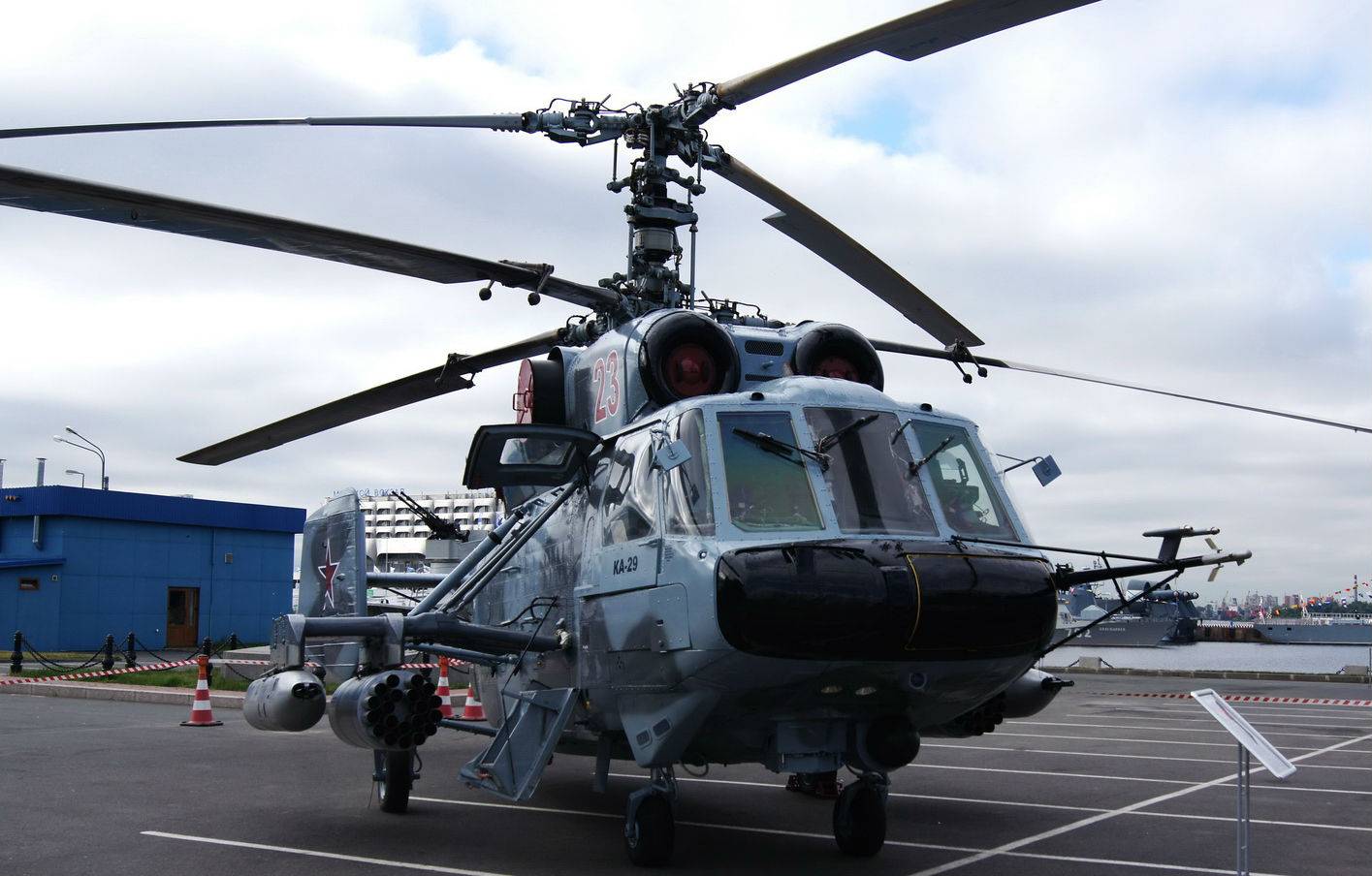 Какие самолеты и вертолеты стоят на вооружении у вкс рф