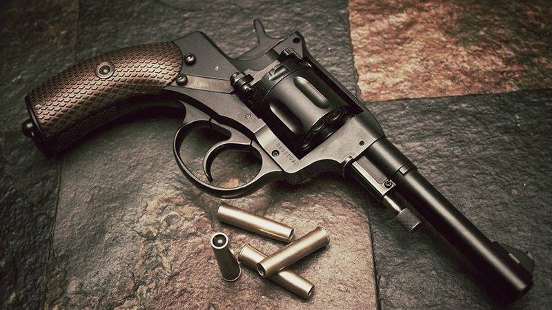 Револьвер наган|история и фото